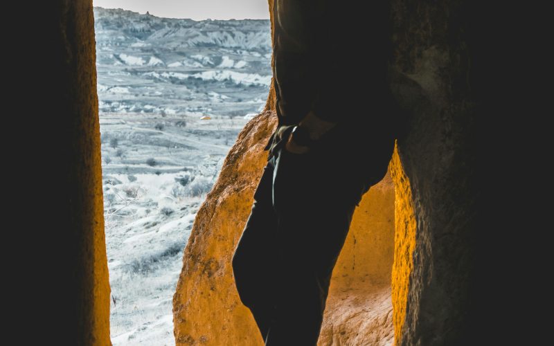Combien de temps les hommes préhistoriques restaient-ils dans les grottes ?