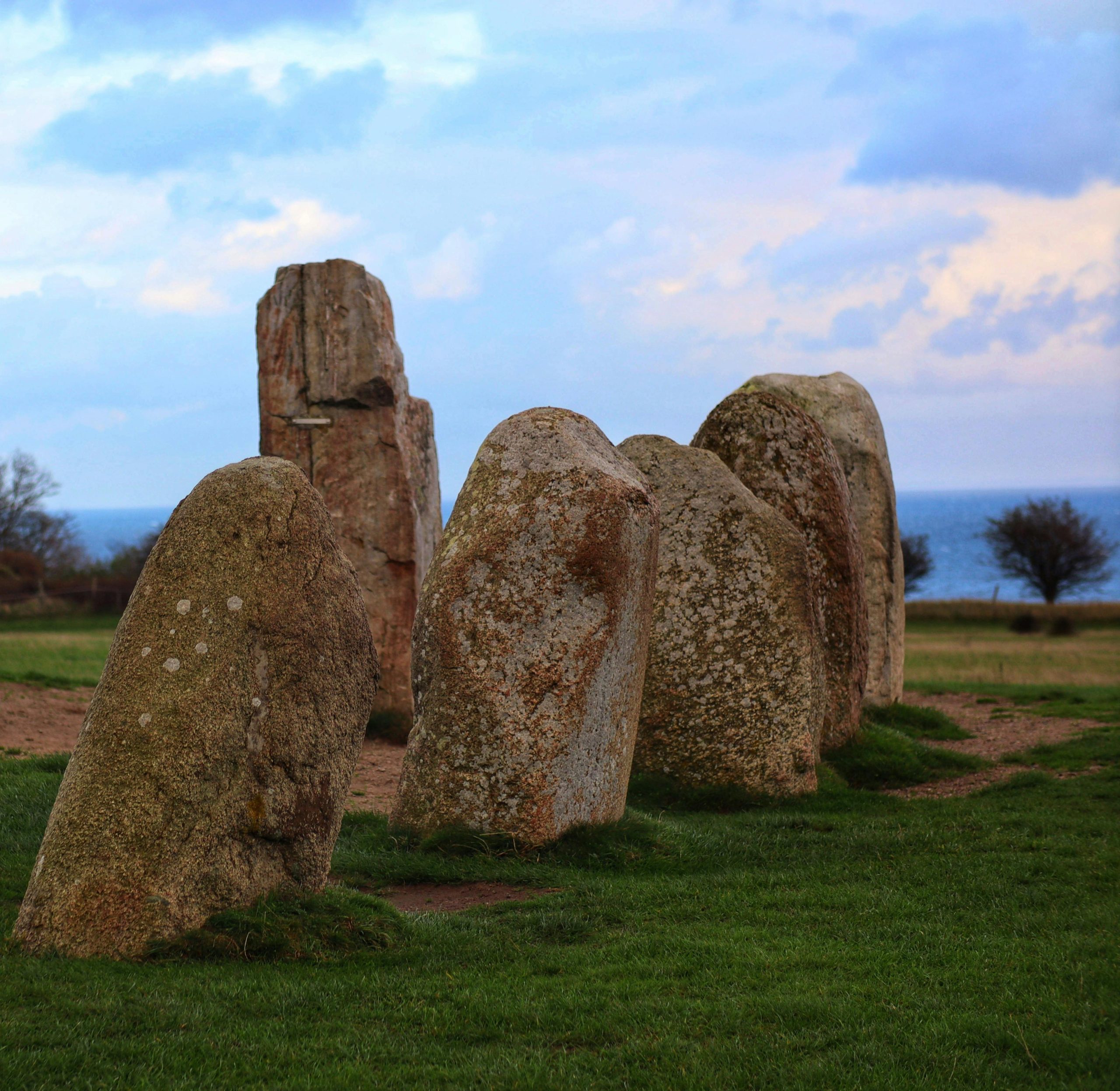 Découverte du menhir de Crifol en Bretagne