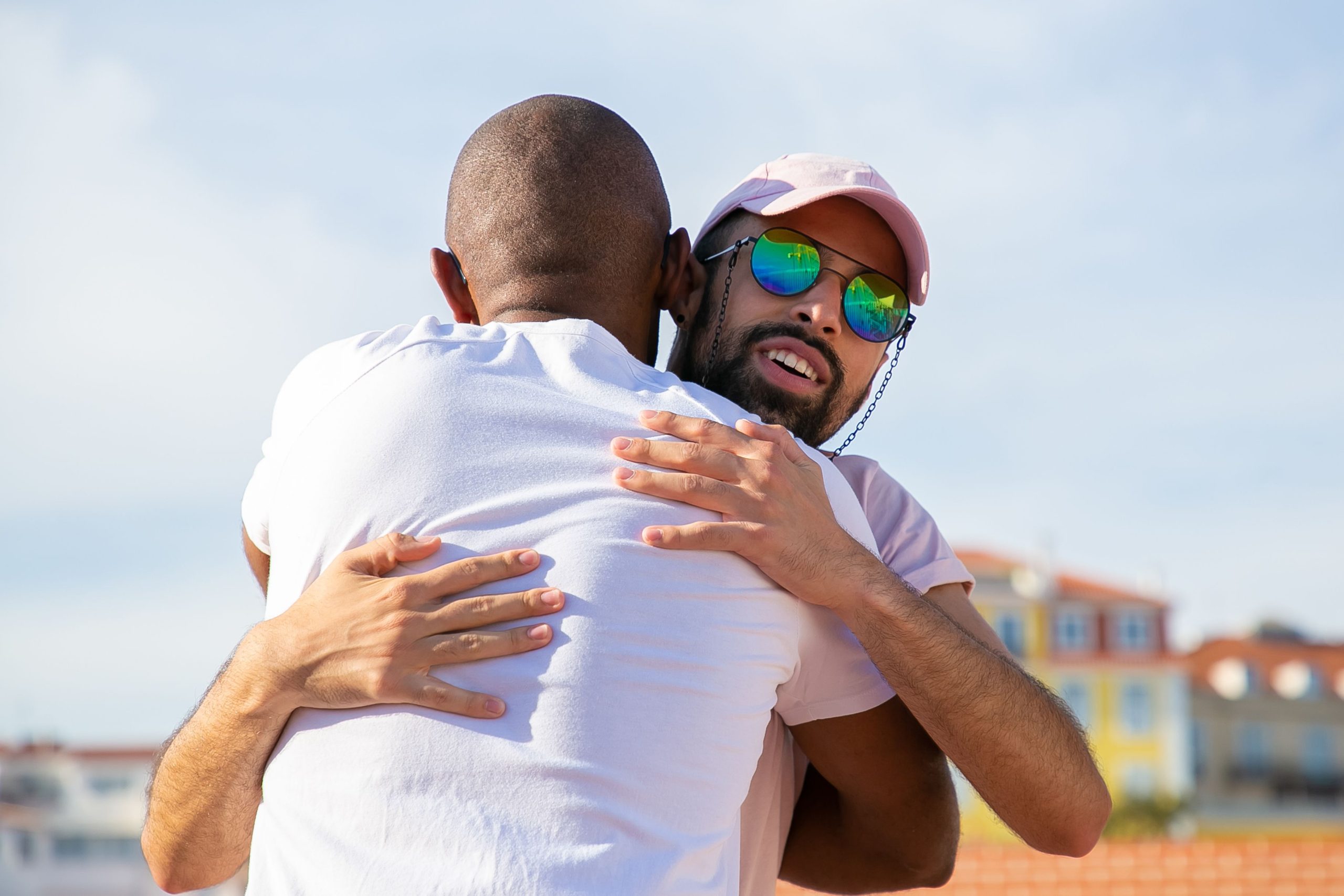 Comment reconnaître si un homme aime les hommes