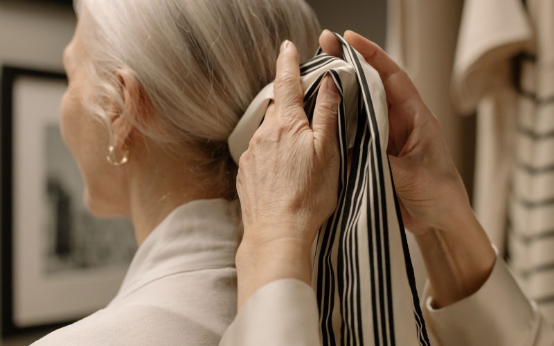 Comment blanchir tes cheveux sans les abîmer ?