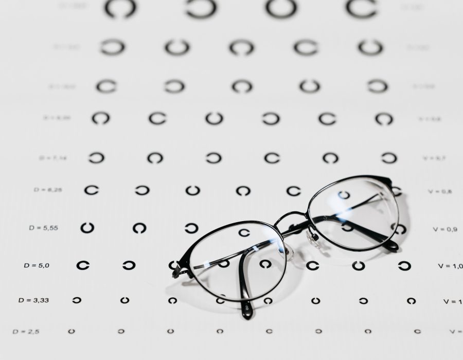 Comment améliorer sa vue naturellement sans lunettes ?