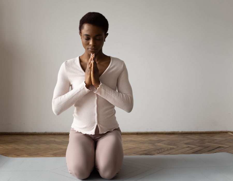 Yin yoga, c&rsquo;est quoi exactement et à qui ça s&rsquo;adresse ?